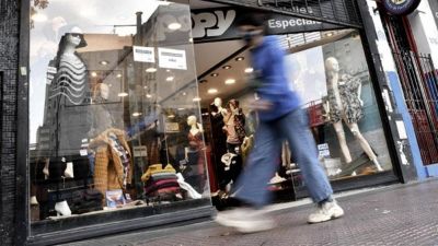 Empresarios porte�os salen a pedir ayuda estatal para sostener los empleos en el Comercio