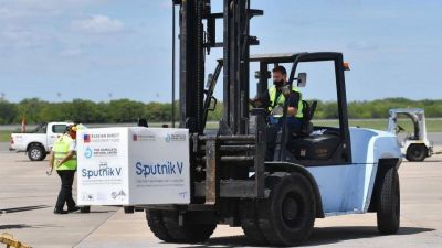El gobierno a punto de aprobar la vacuna rusa para los mayores de 60 a�os