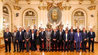 Fern�ndez se re�ne con el gabinete federal y el mi�rcoles con gobernadores del norte