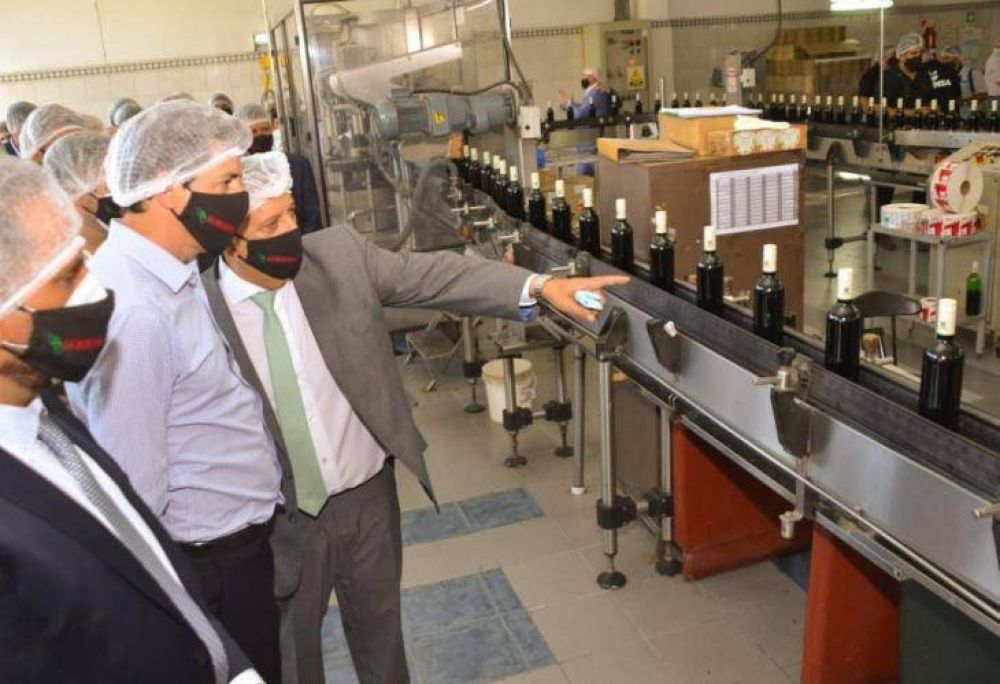 El Gabinete Federal visitó La Riojana, una de las cooperativas más importantes del país