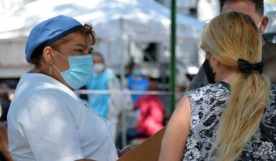Advierten sobre informaci�n falsa en torno a la vacunaci�n contra el Covid en Ituzaing�