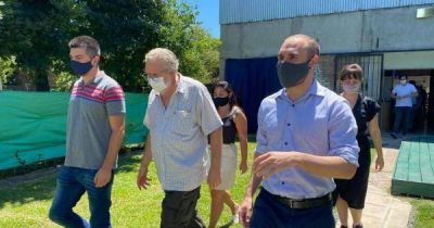 Guzm�n vuelve a mostrarse como candidato en el Conurbano: 