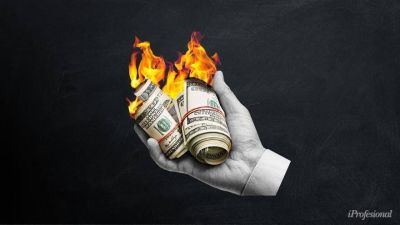 Gobierno avanza con plan para controlar al d�lar: �ya no hay riesgos de devaluaci�n abrupta?