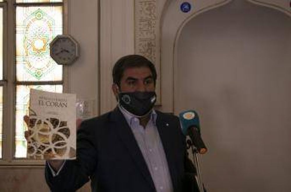 Turqua entrega 7 mil libros sobre el islam a los musulmanes en Argentina
