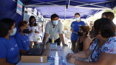 Coronavirus | Espinoza destac� la tarea �solidaria� de las juventudes en la campa�a de vacunaci�n