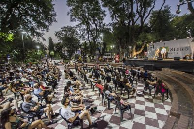 San Isidro: comenzó el ciclo gratuito de espectáculos al aire libre