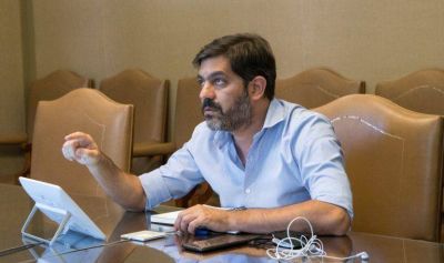 Bianco dijo que sectores de la oposici�n �no tienen responsabilidad� y que �la batalla de los antivacunas fracas�