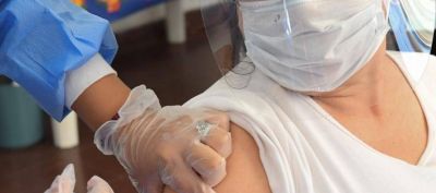 El personal de salud de San Fernando se vacuna con la segunda dosis contra el coronavirus