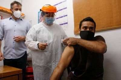 Vacuna contra el COVID: el Municipio lanza operativo 