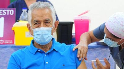 Rodr�guez Sa� recibi� la primera dosis de la vacuna rusa