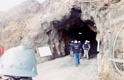 AOMA logr aumento para trabajadores de Molienda de Minerales y Materiales Afines