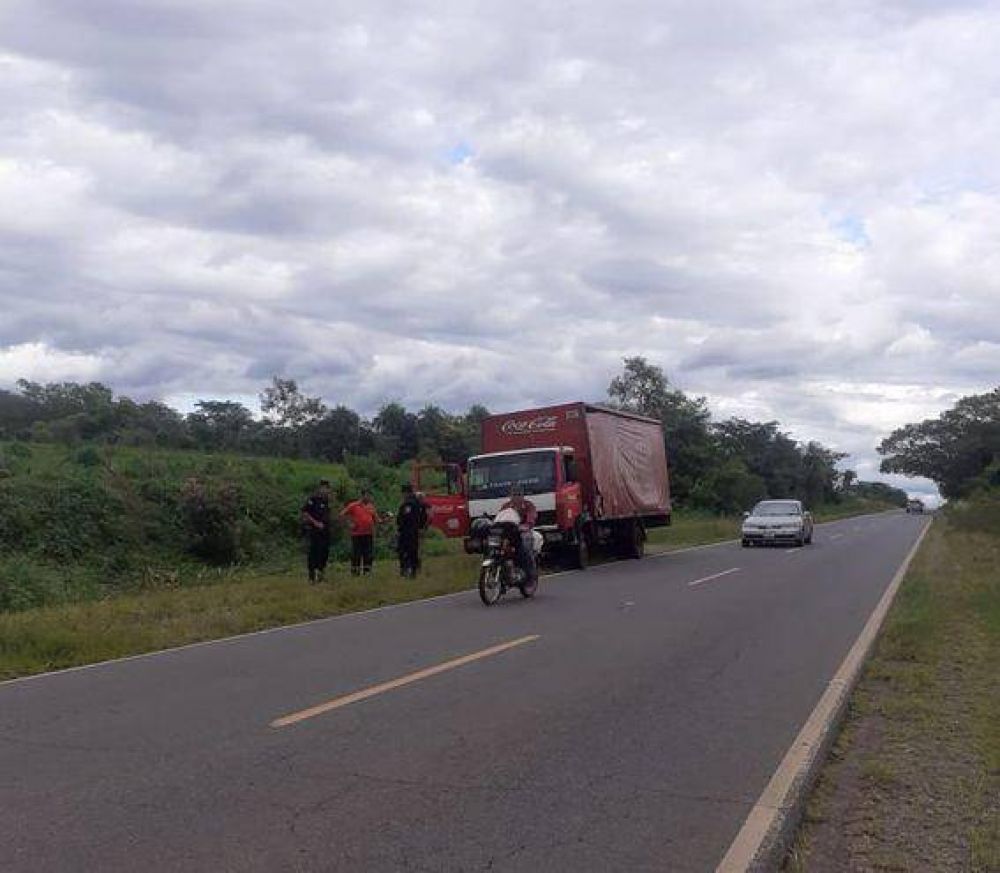 Desconocidos asaltan camión repartidor de gaseosas exhibiendo supuesta “placa policial”