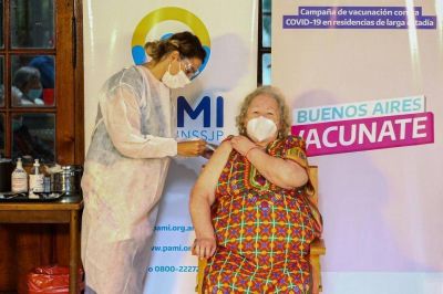 Se reinicia el plan de vacunaci�n contra el coronavirus