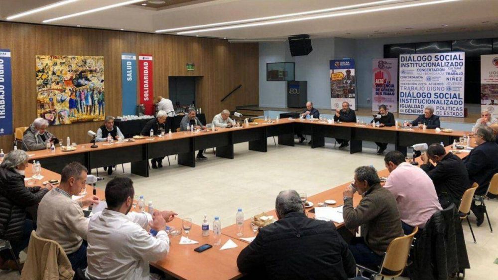 Cumbre cegetista por el acuerdo de precios y salarios que genera tensiones con el Gobierno
