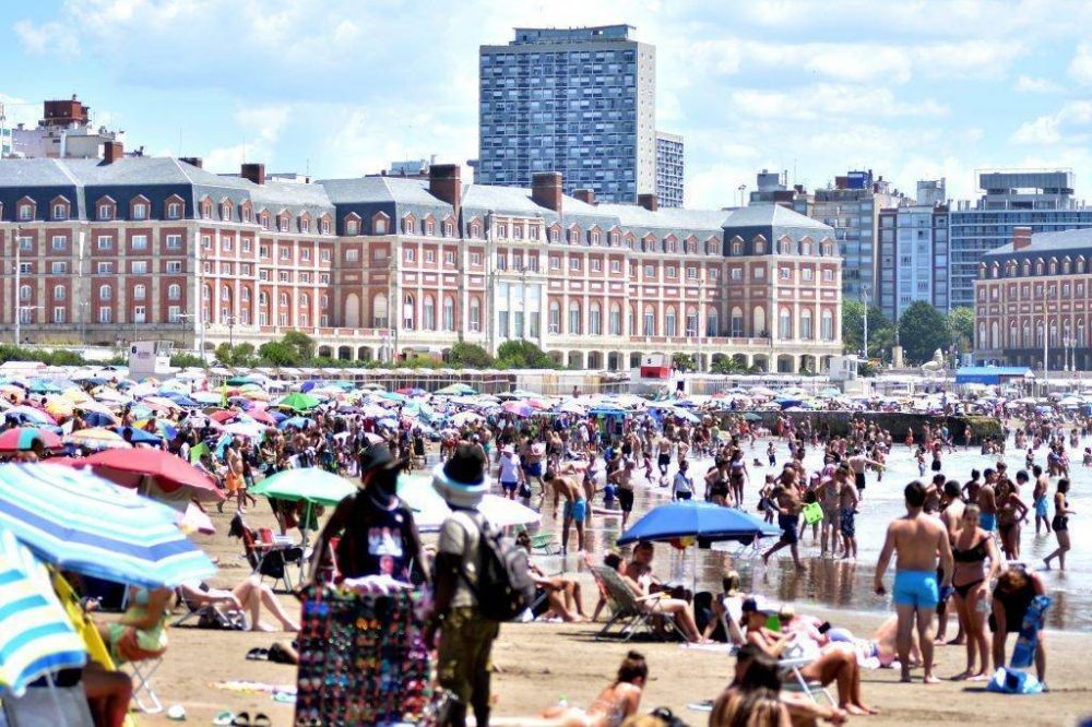 En enero llegaron 832.000 turistas a Mar del Plata, un 40% menos que el ao pasado