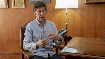 Posse: �Es importante que la pol�tica no meta la cola en tema vacunas�