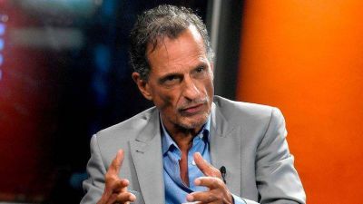 Claudio Belocopitt: �Faltan vacunas, no hemos podido inmunizar al 95% de nuestro personal sanitario�
