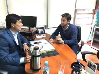 Necochea: para el intendente, el paro de los camioneros es �berreta y de caranchos�