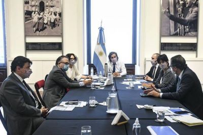 El gobierno marca la cancha salarial antes de la reuni�n con empresarios y sindicatos