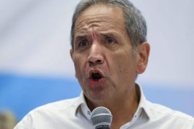 Palazzo marca el camino salarial de 2021 y lleva el sueldo inicial de los bancarios a los 106 mil pesos