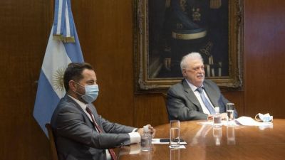 Gin�s prometi� 62 millones de vacunas y descart� un acuerdo con Pfizer: 