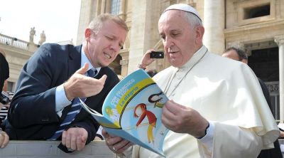 �Una fundaci�n pontificia utiliza al Papa Francisco para difundir la ideolog�a de g�nero?