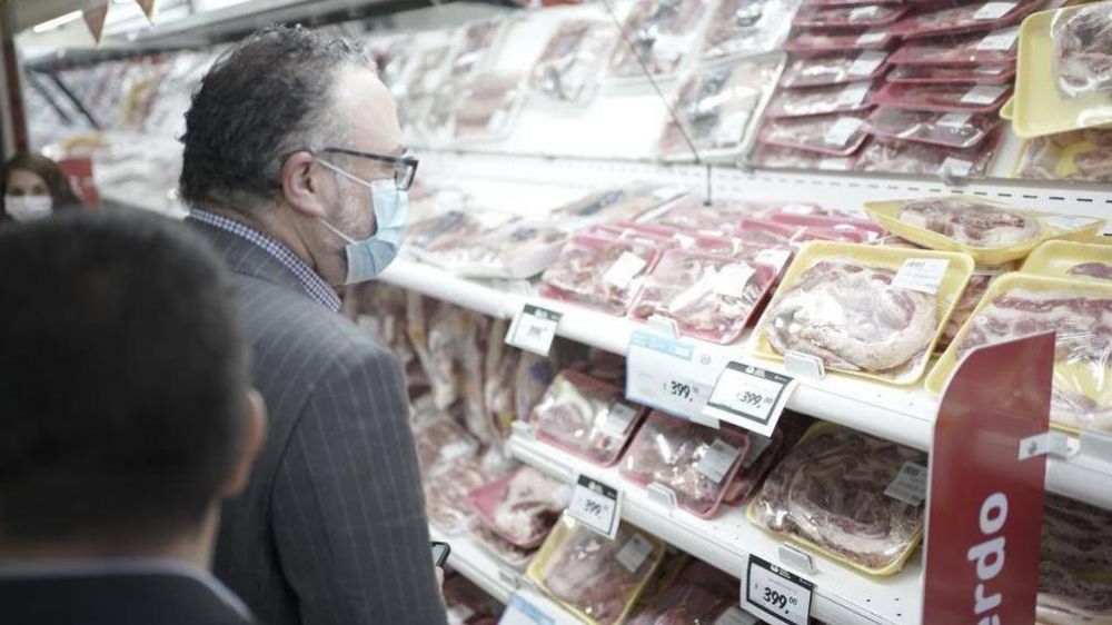 Kulfas y Espaol fiscalizaron en supermercados la implementacin del acuerdo de carnes