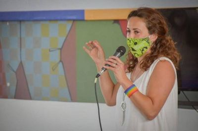 Mar Chiquita: Vanina Calvo destac� la campa�a en contra de las violencias de g�nero: �Hay un gran avance hacia la igualdad�