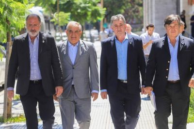 Campo extremista agita una rebeli�n contra el Gobierno