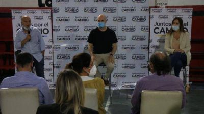 Vidal reapareci� en escena junto a Larreta y dirigentes de la Tercera Secci�n