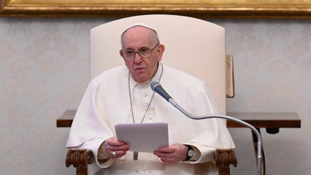 El Papa en la Catequesis: impregnar de oracin las humildes situaciones cotidianas