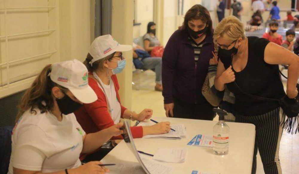 Esteban Echeverr�a ya preinscribi� a m�s de 5.200 vecinos para la vacuna contra el coronavirus