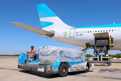 Sale esta noche el cuarto vuelo de Aerol�neas para traer vacunas desde Rusia