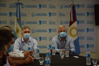 Campana y Llaryora anunciaron el regreso de deportes colectivos y de p�blico