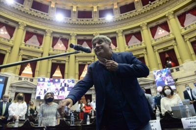 Carlos Ortega asumi� su banca como Diputado y se suma un dirigente del lado de los trabajadores 