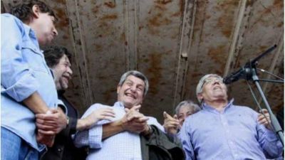 La divisi�n del sindicalismo, s�mbolo de la relaci�n con los gremios