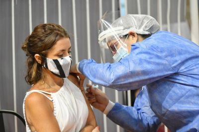 Coronavirus: c�mo impacta la inmunizaci�n masiva en la propagaci�n
