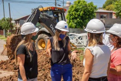 Malena Galmarini recorri� en Tigre una obra de cloacas que beneficiar� a m�s de 14.000 habitantes