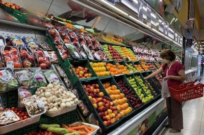 Tensi�n por el abastecimiento: los supermercados advierten que hay demoras en la entrega de algunos productos