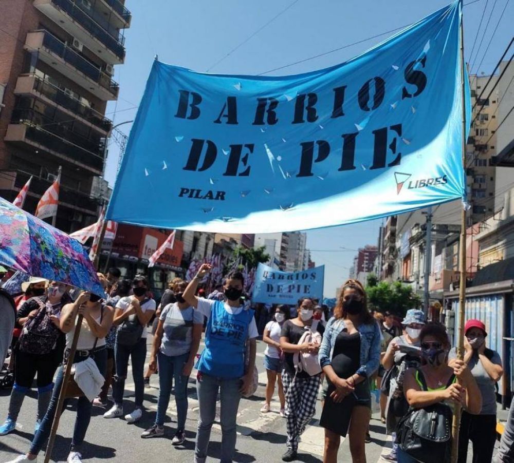 Corte en el Puente Pueyrredn por una marcha de organizaciones sociales y de izquierda