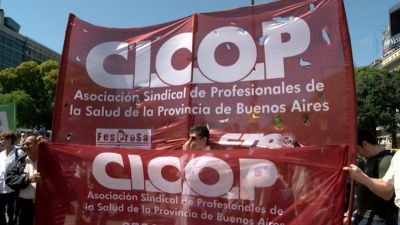 M�dicos de CICOP piden reabrir la negociaci�n paritaria