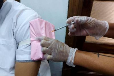 Los cortocircuitos del plan de vacunación provincial en Mar del Plata