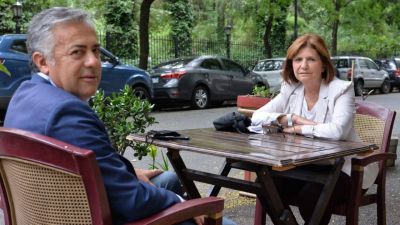 La oposici�n, dura con el Gobierno por las vacunas: 