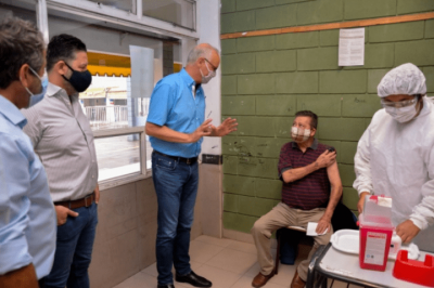 Merlo | Goll�n supervis� la vacunaci�n en el distrito