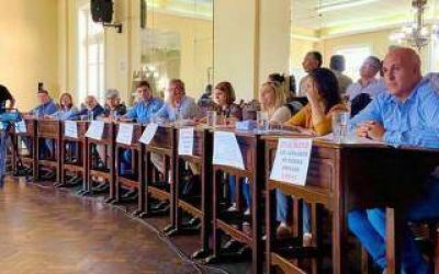 Vacunaci�n VIP: Concejales de Juntos por el Cambio exigieron a Leo Boto transparencia del plan en Luj�n