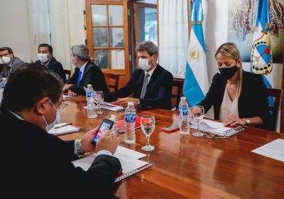 El gobernador Uñac encabezó una nueva reunión de Gabinete: los temas tratados