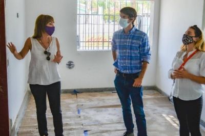 Juan Andreotti supervis� el avance de obra de renovaci�n del Jard�n N� 931
