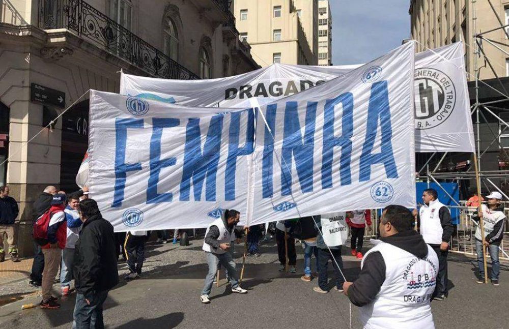 La FeMPINRA se solidarizó con los trabajadores de Dragado y Balizamiento y reclamó la preservación de los puestos de trabajo en la hidrovía
