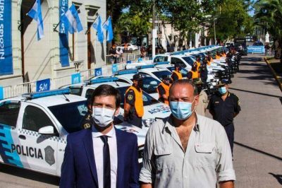Mantegazza y Berni presentaron 27 patrulleros para San Vicente