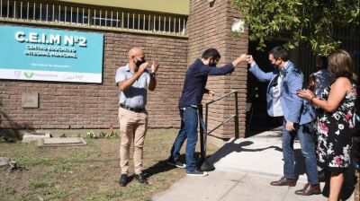 Watson inaugur� el Centro Educativo Integral Municipal N�2 en el barrio La Pileta